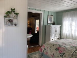 Garden Suite in Little House